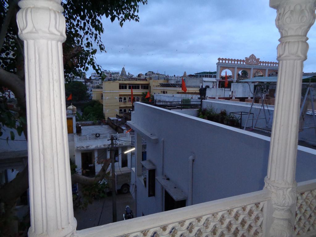 The Royal Lake View Villa Udaipur Bagian luar foto